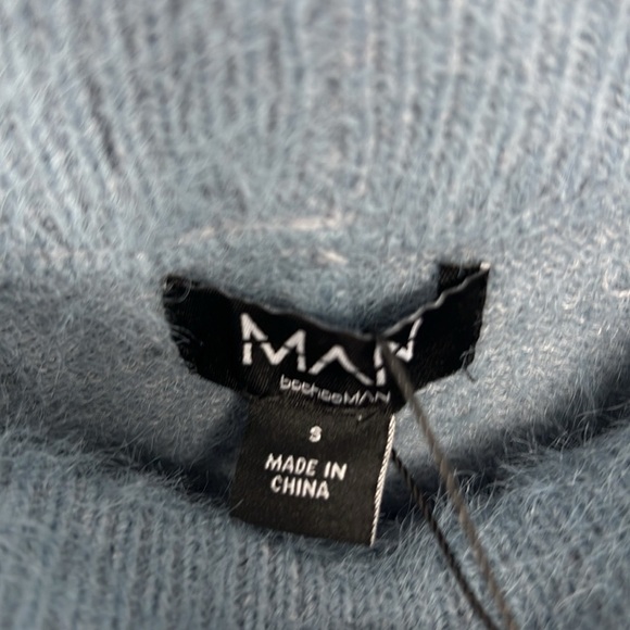 Boohoo man NWT fluffy straight leg pants small - Picture 3 of 4